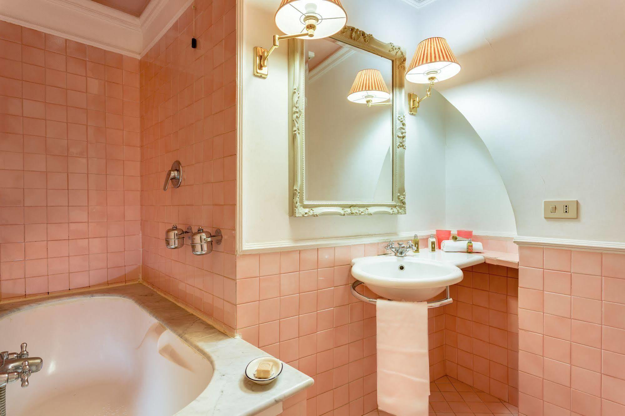 Casa Heberart Guest House Capo Le Case Roma Exterior foto